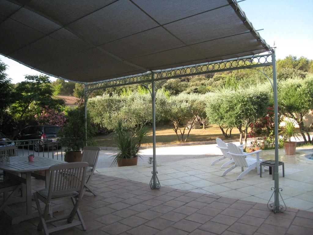 Le Clos Olives Comps  Rum bild
