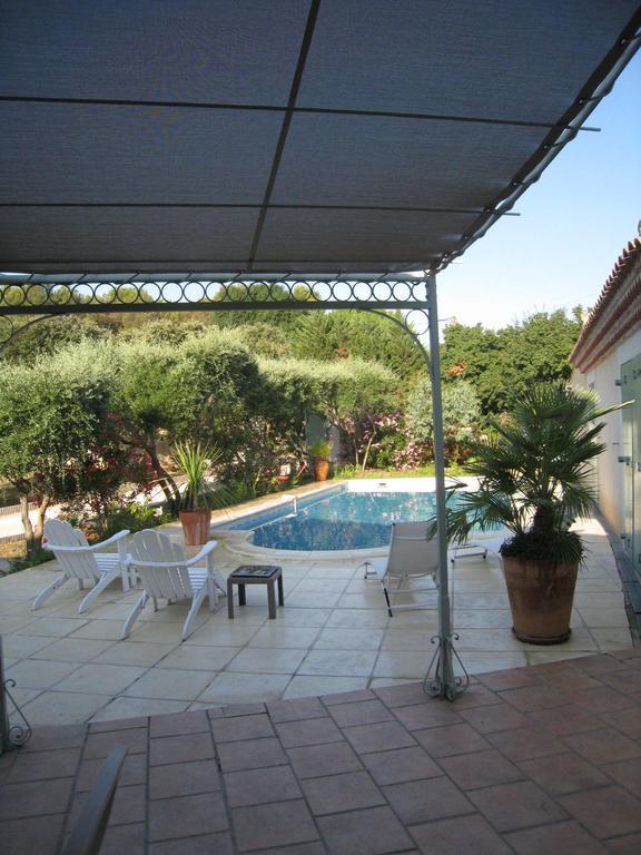 Le Clos Olives Comps  Rum bild
